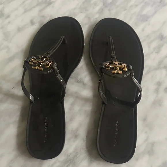 Tory Burch Coco + Gold Mini Miller Jelly Sandals - Picture 5 of 5